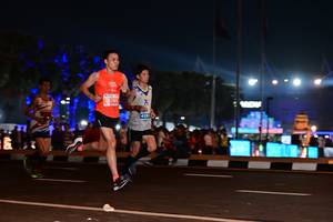 BIB: 761, 426
                            <button type="button" onclick="openModal(15063694)" class="btn btn-primary btn-sm float-right btn-popup" data-toggle="modal" data-target=".modal-high-quality">
                        <i class="fas fa-shopping-cart"></i> Add to Cart
                    </button>
                                            <button type="button" onclick="isThisMe(15063694, true)" class="btn btn-success btn-sm float-right btn-popup btn-isme hidden" data-toggle="tooltip" data-placement="bottom" title="นี่คือรูปของคุณใช่ไหม คลิกที่นี่เพื่อเอาเข้าอัลบั้ม">
                        <i class="fas fa-plus"></i> Add to album
                    </button>
                    <button type="button" onclick="isThisMe(15063694, false)" class="btn btn-warning btn-sm float-right btn-popup btn-isnotme hidden">
                        <i class="fas fa-ban"></i> Remove from album
                    </button>